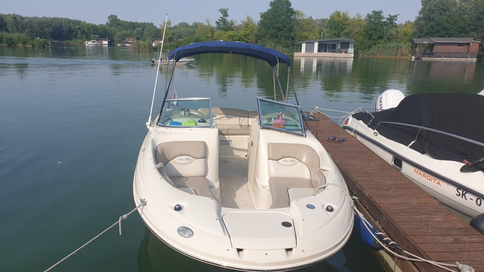 Sea Ray SUNDECK 200_4