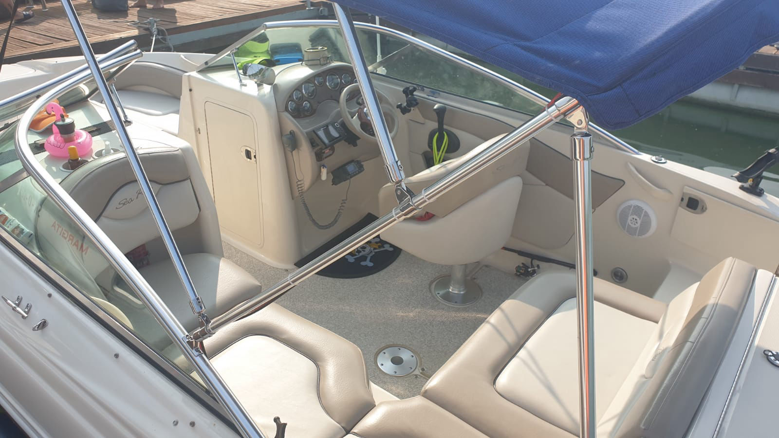 Sea Ray SUNDECK 200_6