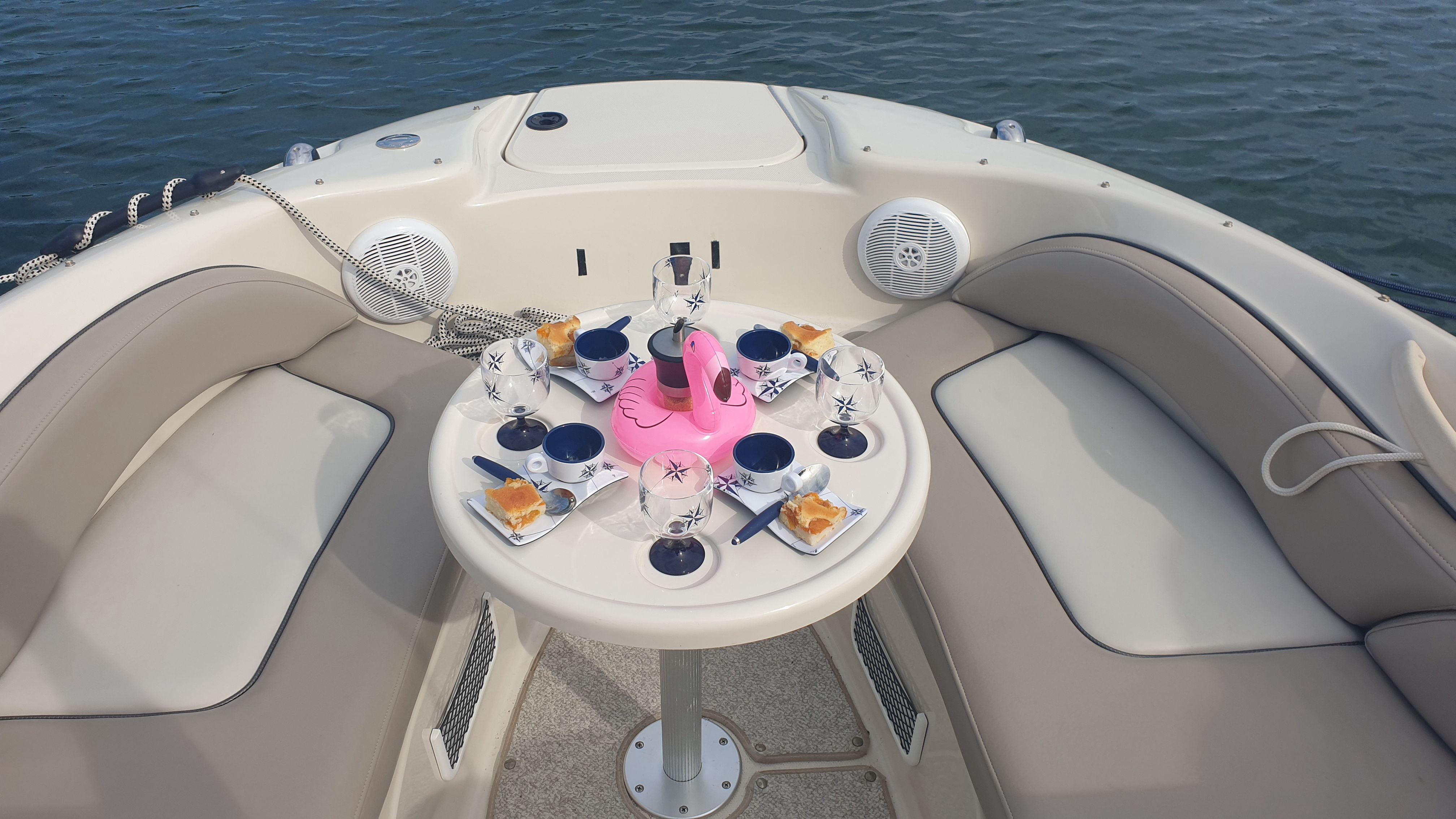 Sea Ray SUNDECK 200_14