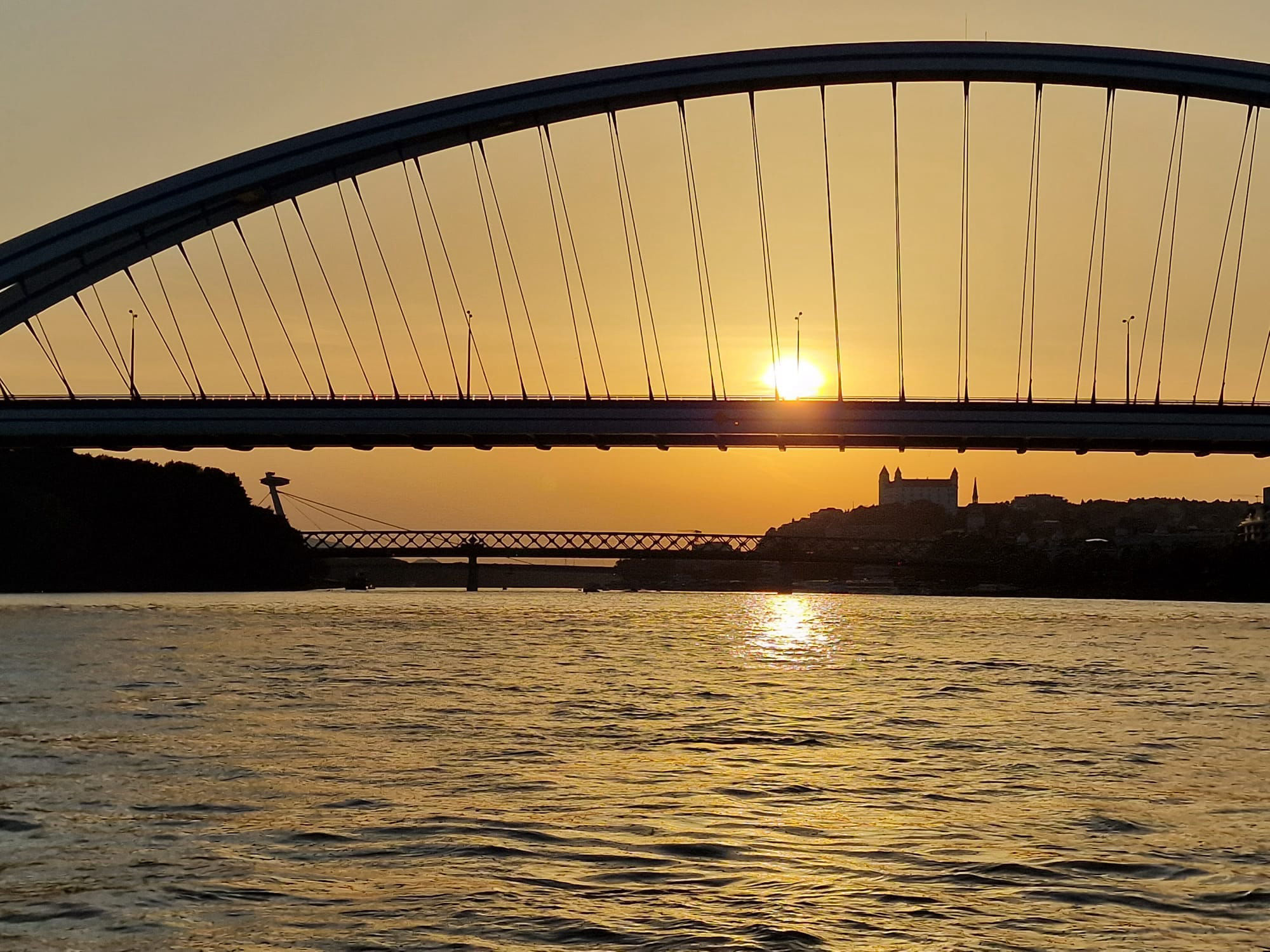 Bratislava z Dunaja1